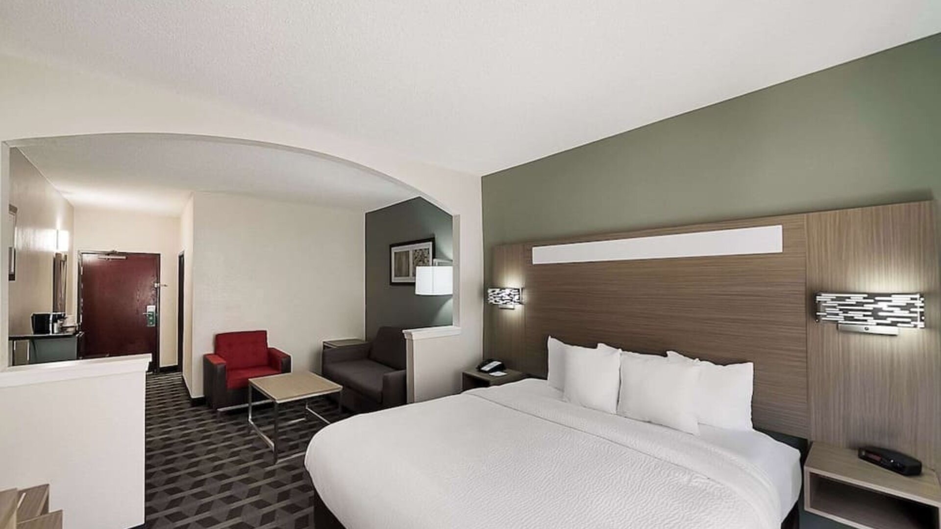 Day use room at Quality Inn & Suites Irving DFW Airport South.