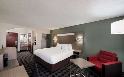 Day use room at Quality Inn & Suites Irving DFW Airport South.