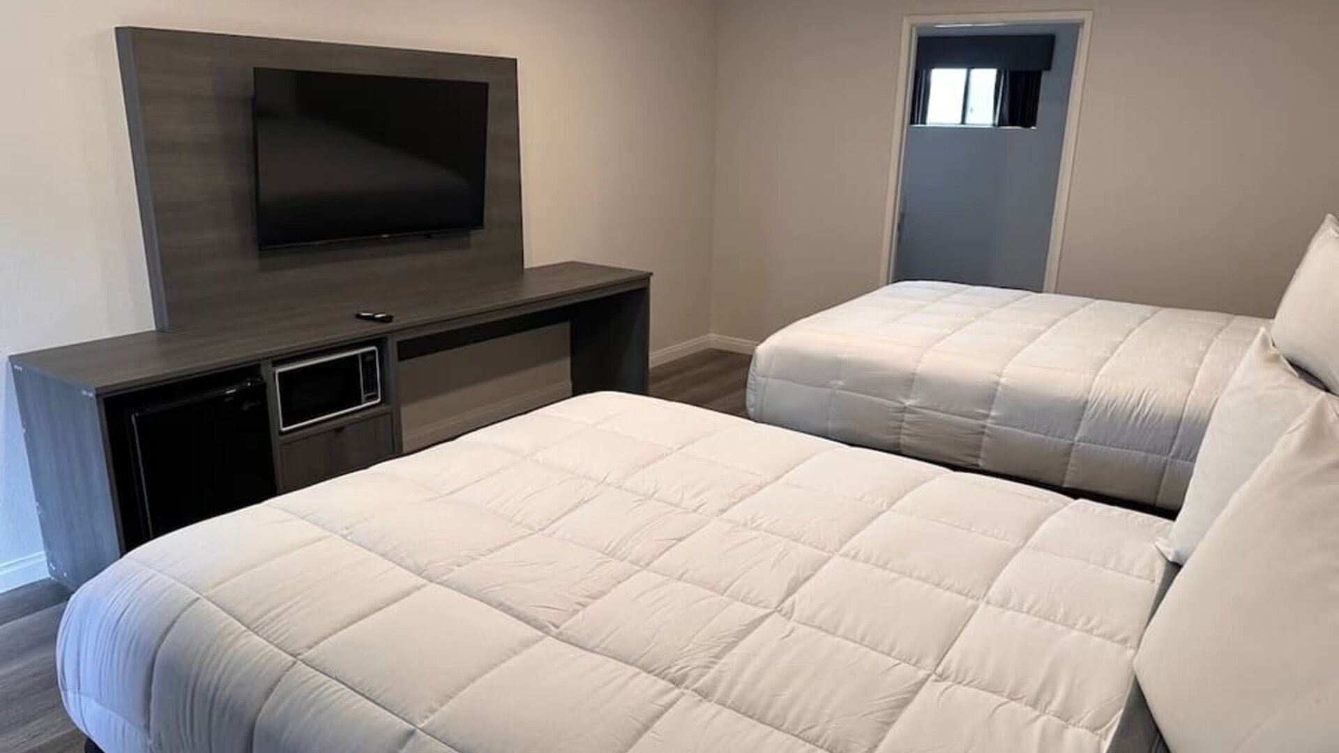 Day use room at Five Star Inn West Covina.