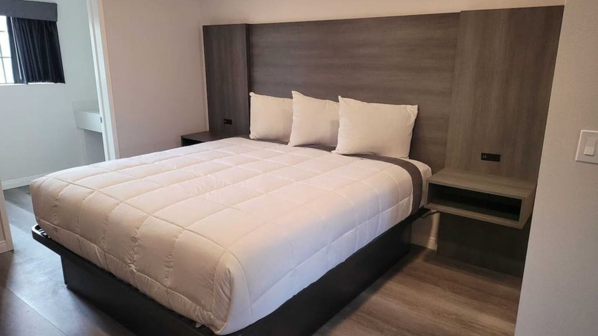 Day use room at Five Star Inn West Covina.