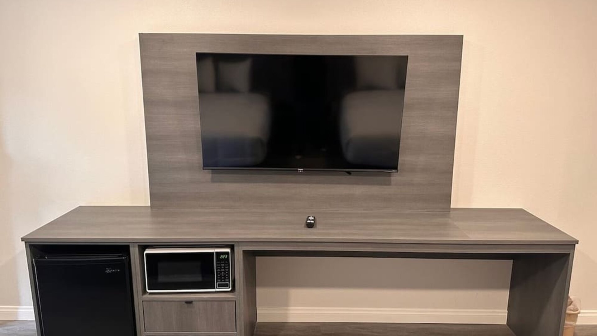 Day use room at Five Star Inn West Covina.