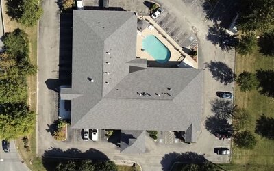 Hotel exterior at Econo Lodge Inn & Suites Murfreesboro Shopping District.