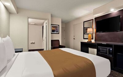 Day use room at Quality Inn Memphis Northeast Near I-40.