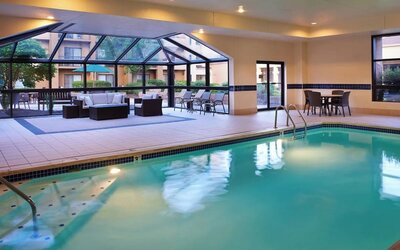 Indoor pool at Courtyard By Marriott Columbus Worthington.