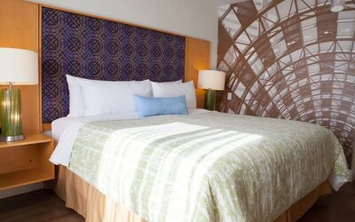 Day use room at Best Western Premier Toronto Airport Carlingview.