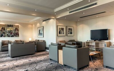 Lobby and lounge at Hilton Dusseldorf.