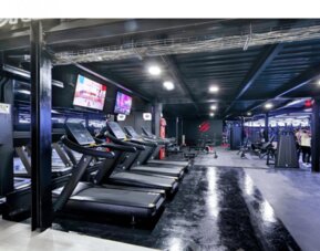 XLiving Host & Rooms