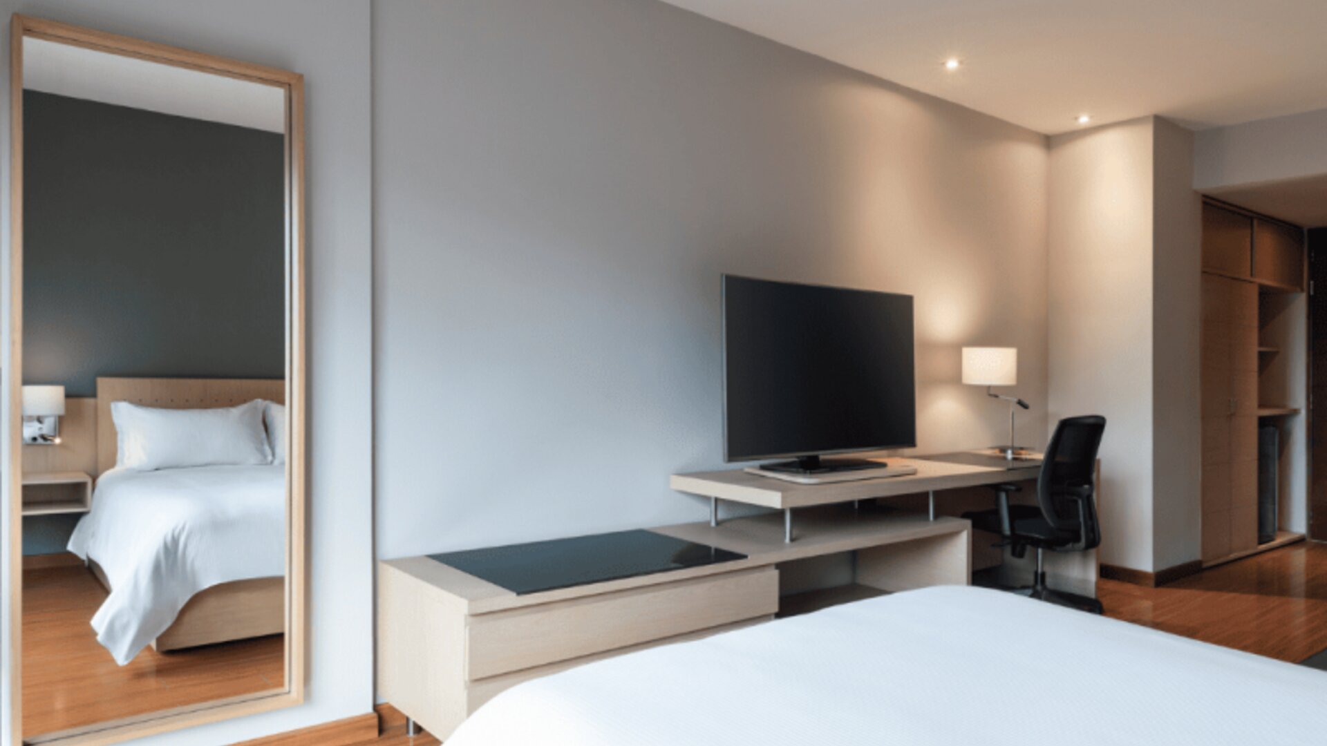 DoubleTree by Hilton Bogotá Calle 100