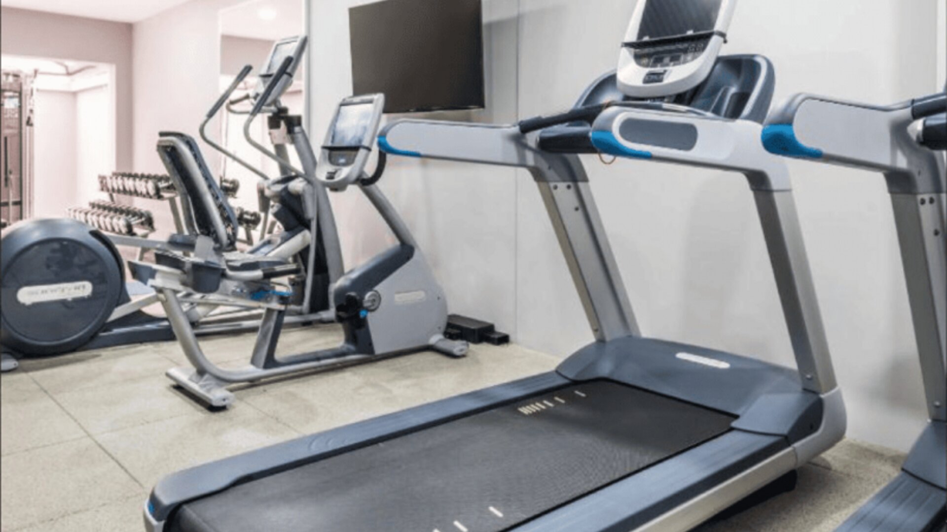 DoubleTree by Hilton Bogotá Calle 100