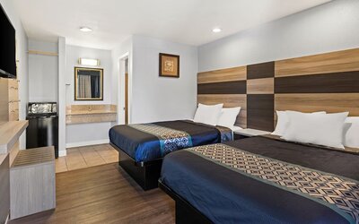 Day use room at Bay Breeze Inn.