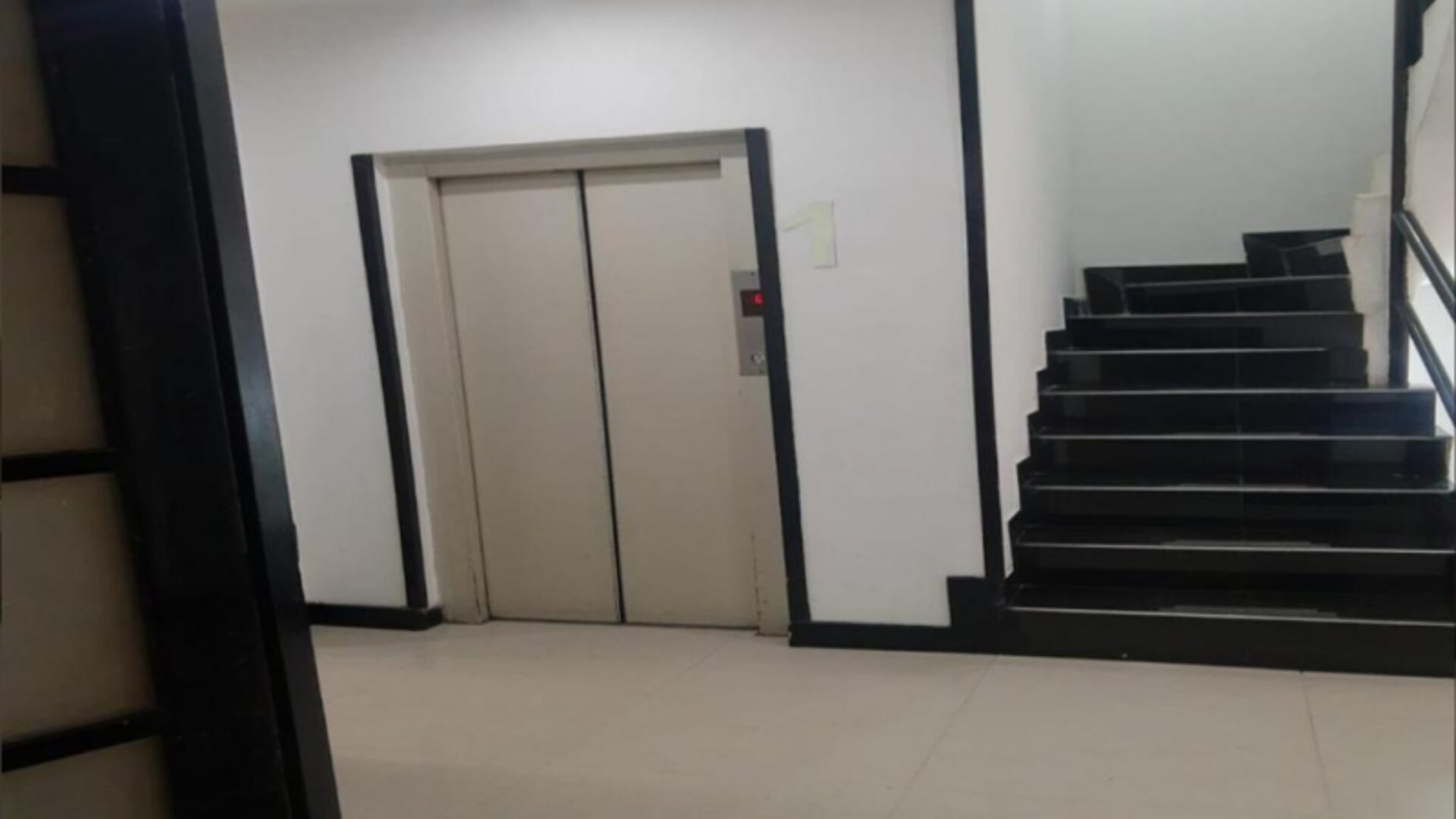 Tower - Embajada Americana