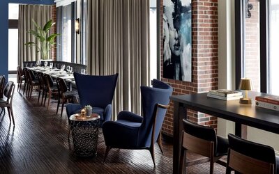 Lobby seating at Eurostars The Boxer.