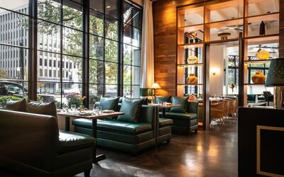 Lobby and lounge at Eurostars St. Gregory.