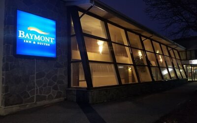 Hotel exterior at Baymont By Wyndham Montreal Airport.