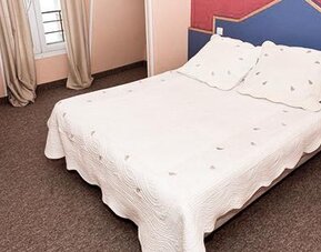 Hôtel Paris Père-Lachaise République