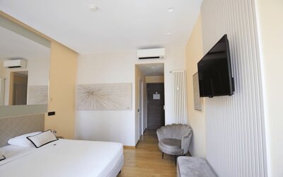 Day room at AH – Fashion District.