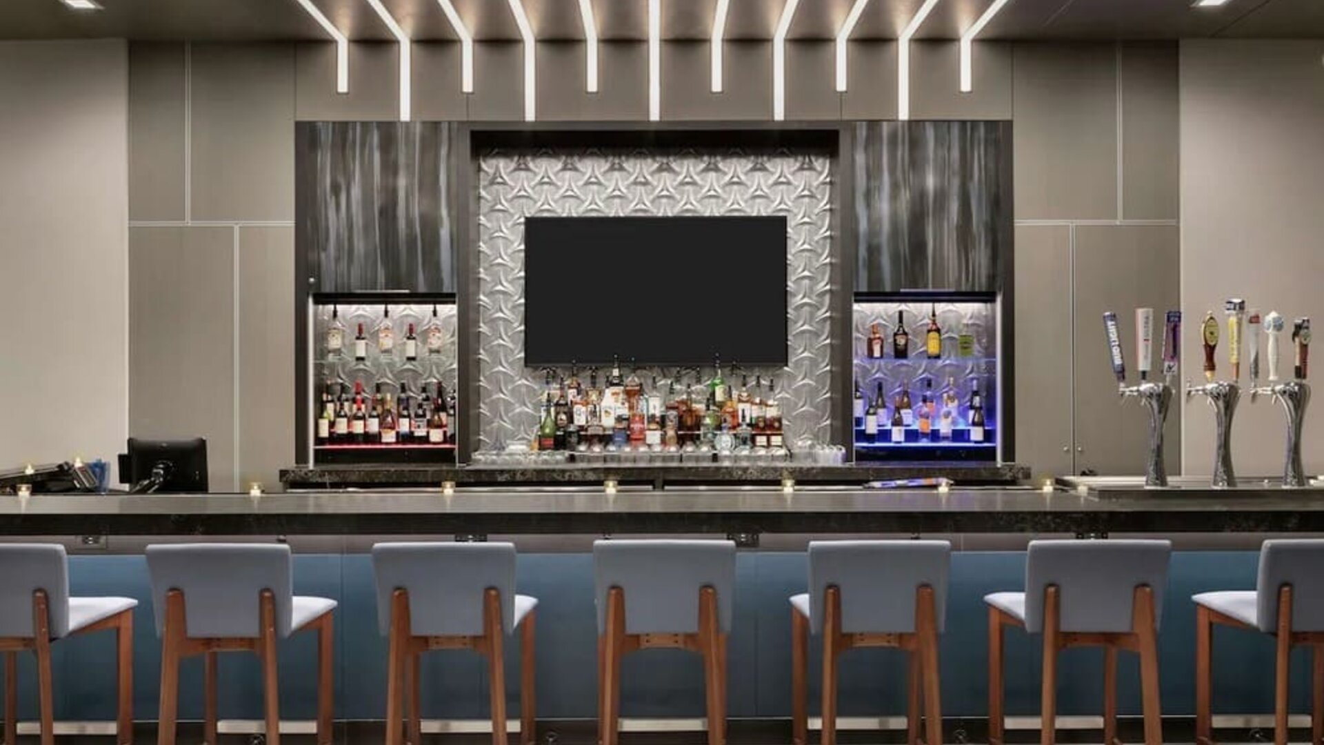 Hotel bar at Embassy Suites By Hilton Atlanta Midtown.