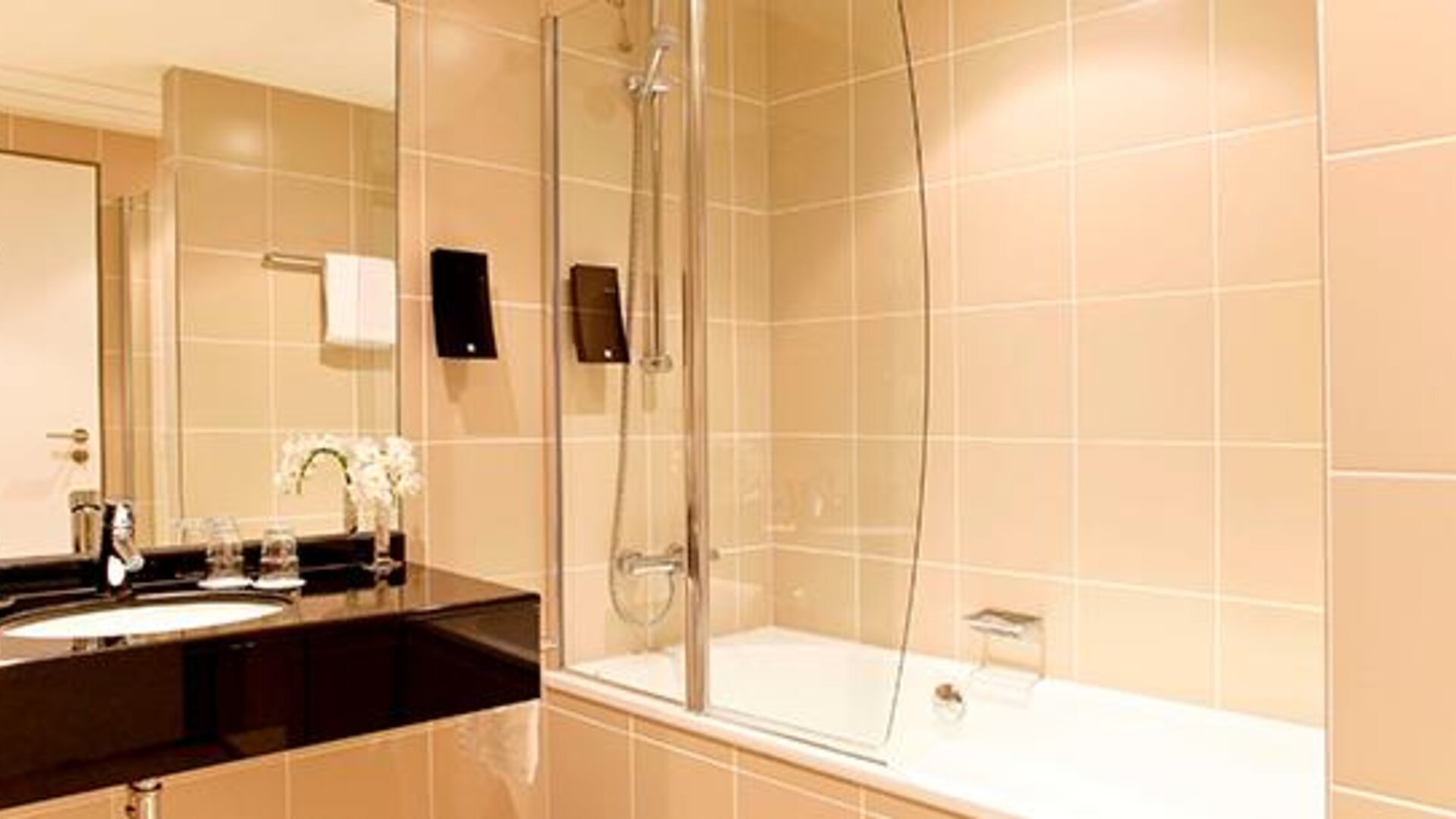 Elaya hotel hamburg finkenwerder