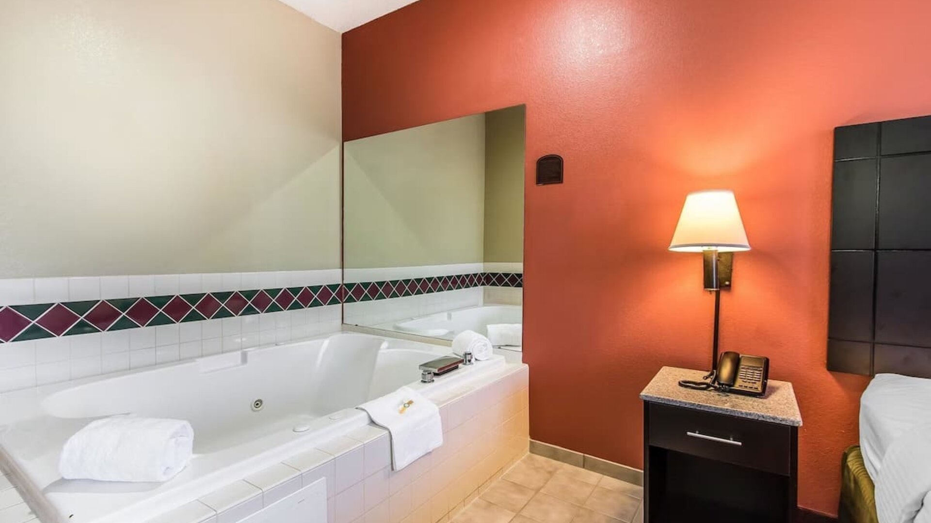 Guest bathroom at Quality Inn & Suites, La Vergne.