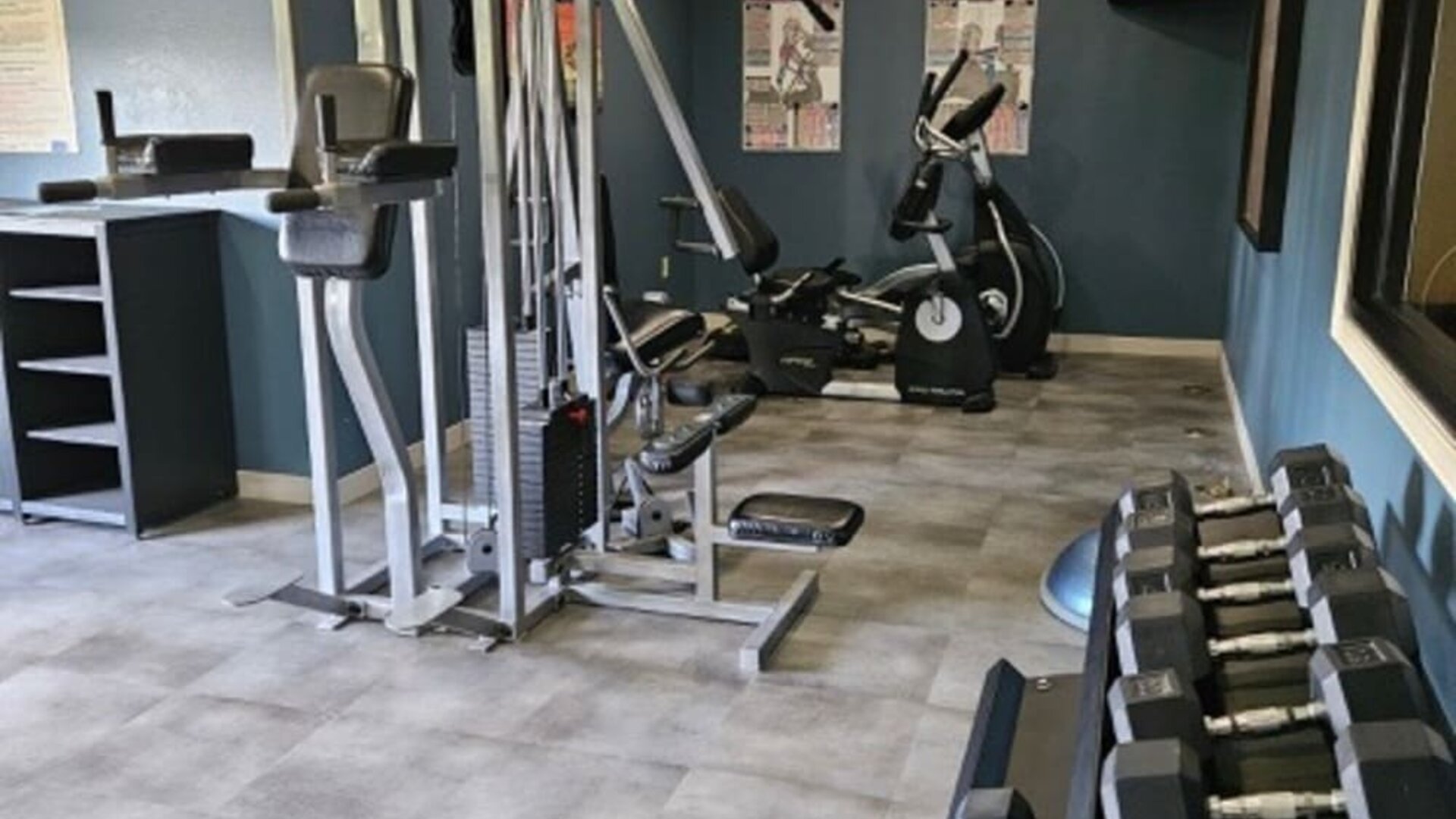 Gym at Wyndham Lake Charles.