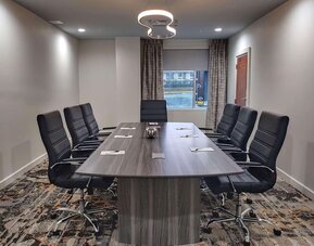 Meeting room at Radisson Hotel Atlanta Airport.