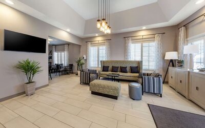 Lobby seating at Best Western Country Inn Temecula.
