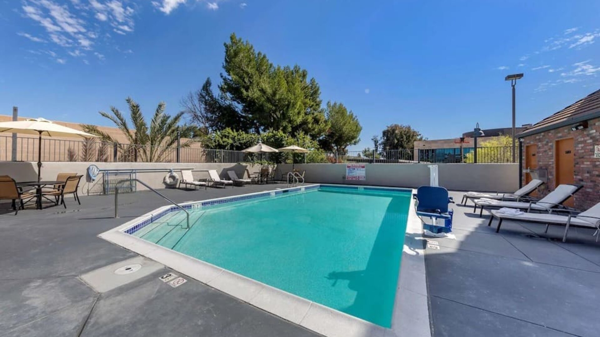 Outdoor pool at Best Western Country Inn Temecula.
