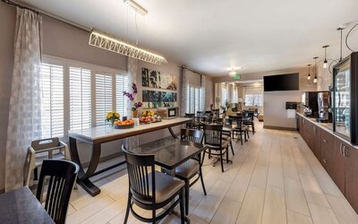 Dining room at Best Western Country Inn Temecula.
