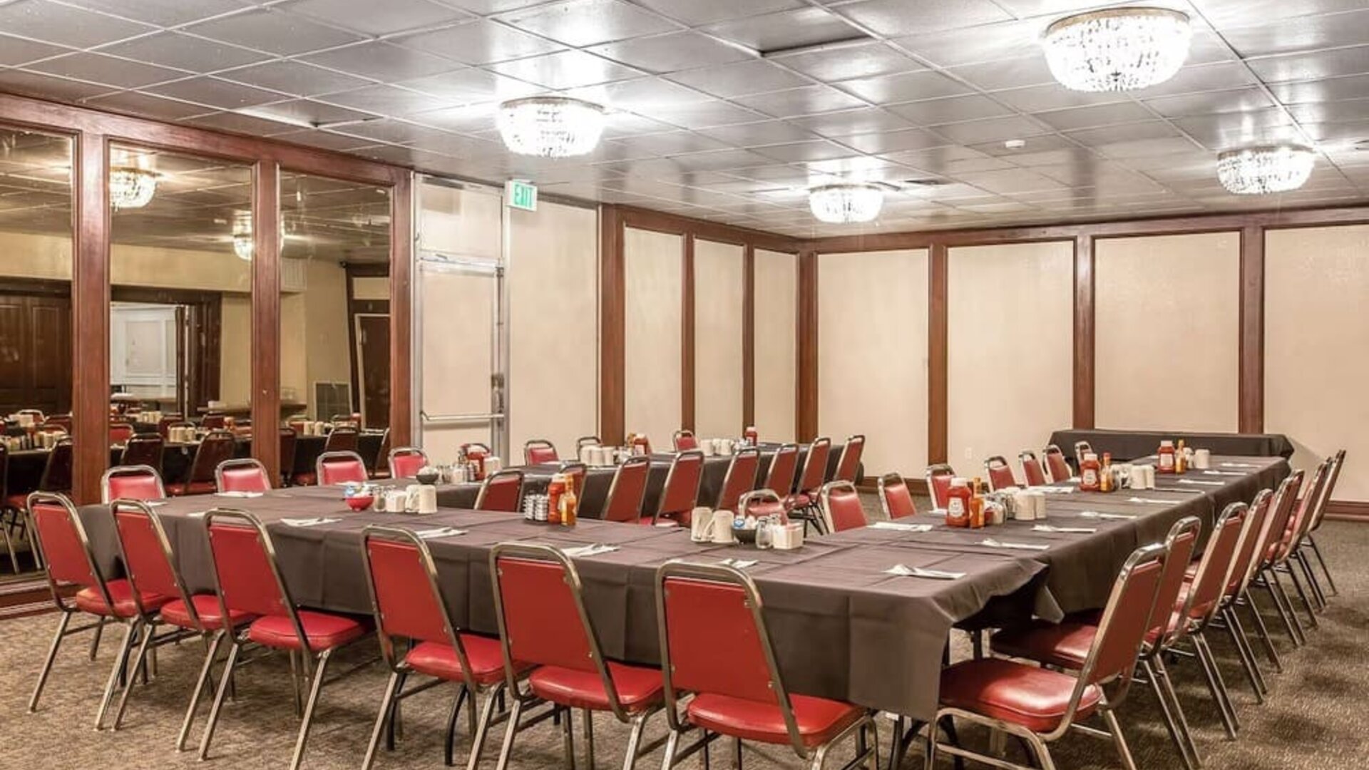 Meeting room at Quality Inn On Historic Route 66.