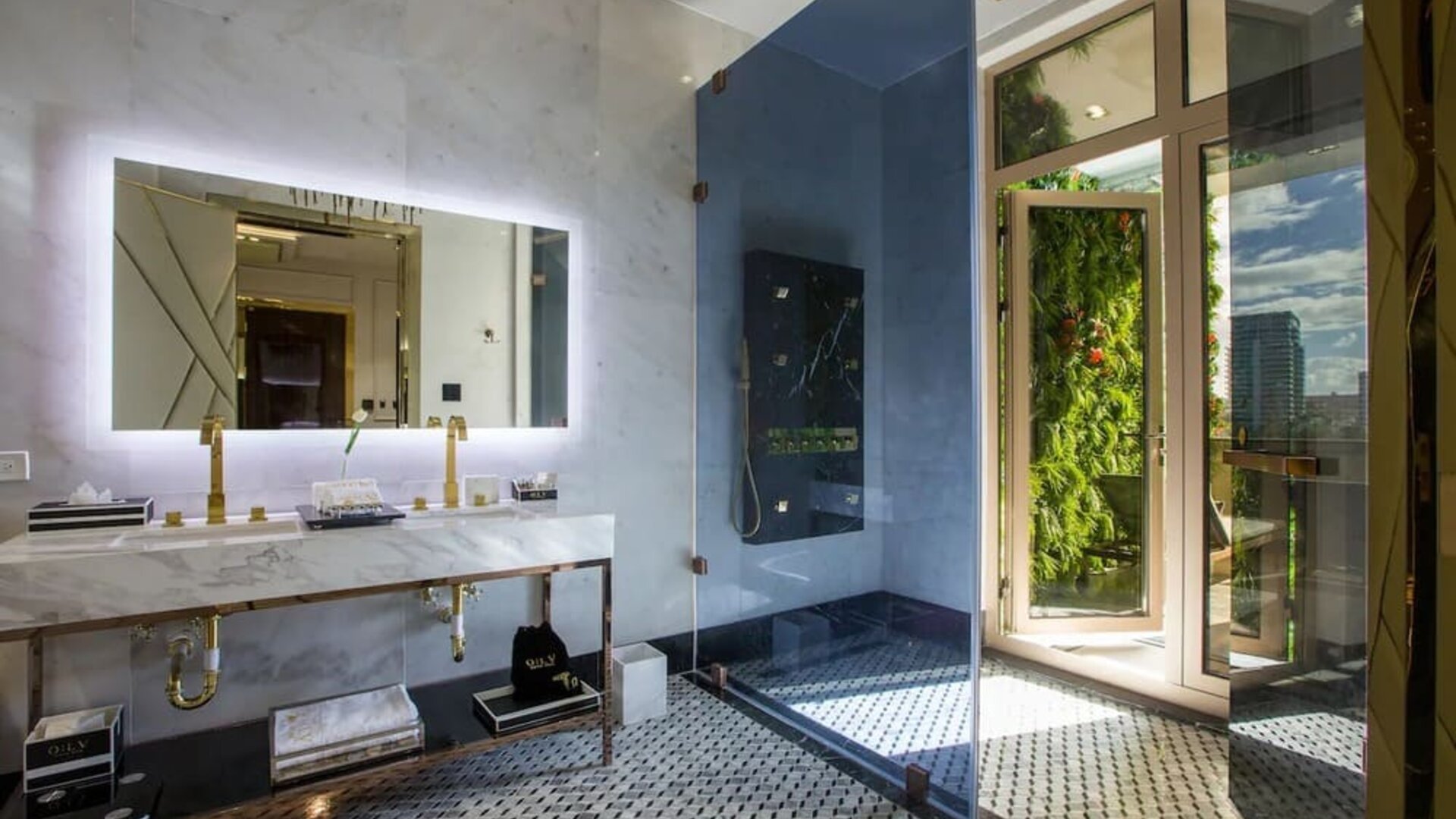 Private bathroom at O:LV HOTEL.