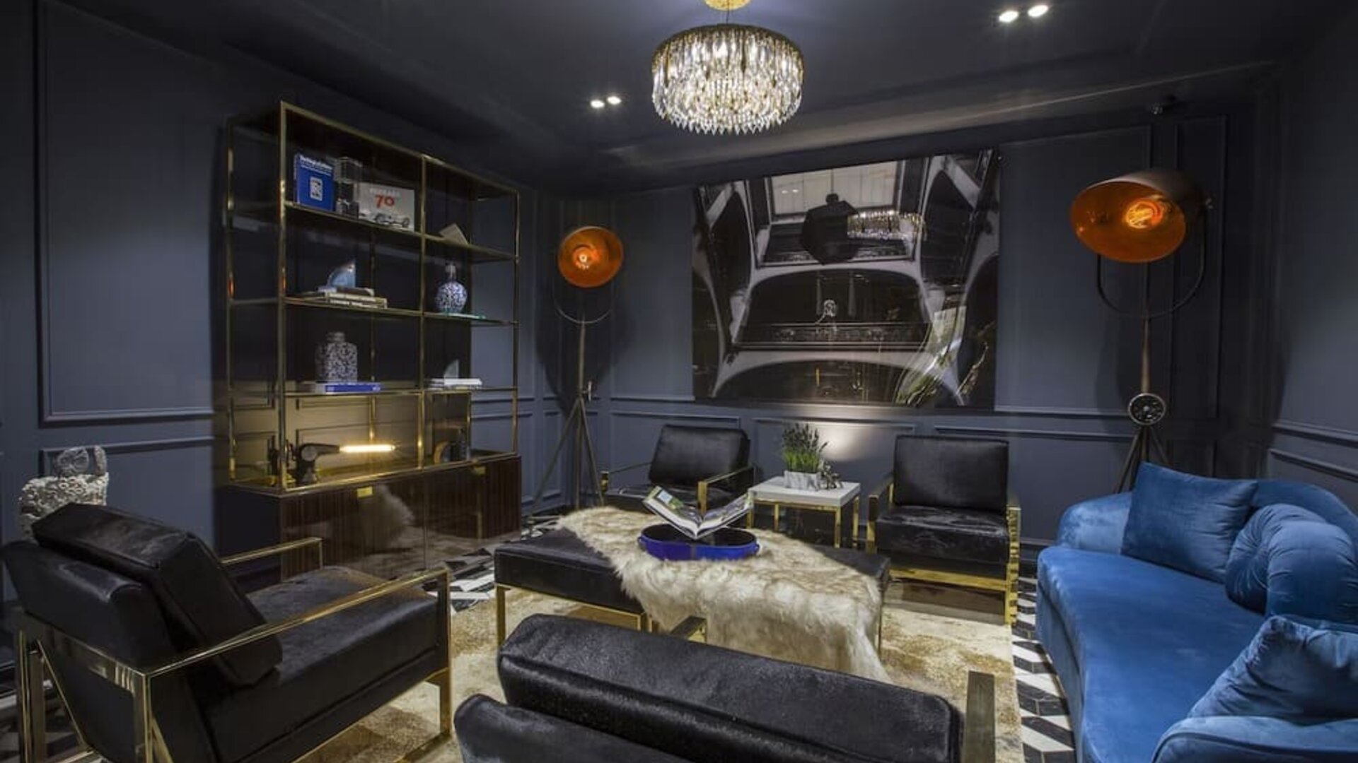 Lounge at O:LV HOTEL.