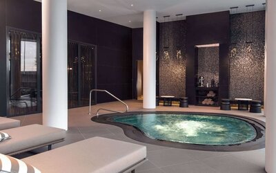 Hot tub available at Hilton Amsterdam Airport Schiphol.