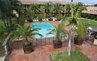 Outdoor pool at Ontario Airport Inn.