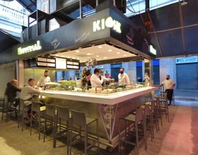 Local land marks at Hotel Moderno Barcelona.