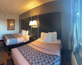 Day use room at Coratel Inn And Suites By Jasper Stillwater.