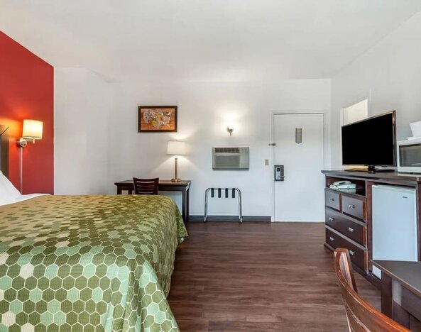 Econo Lodge Lee - Great Barrington