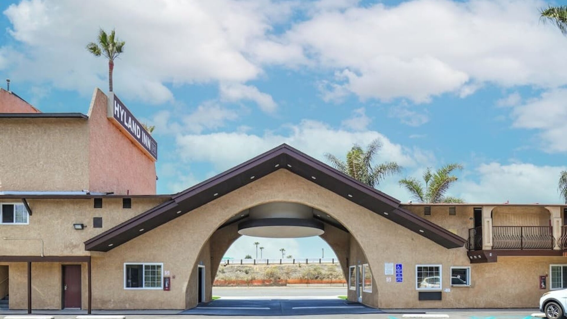 Hotel exterior at Hyland Inn Near Legoland.
