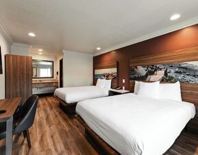 Day use room at Hyland Inn Near Legoland.