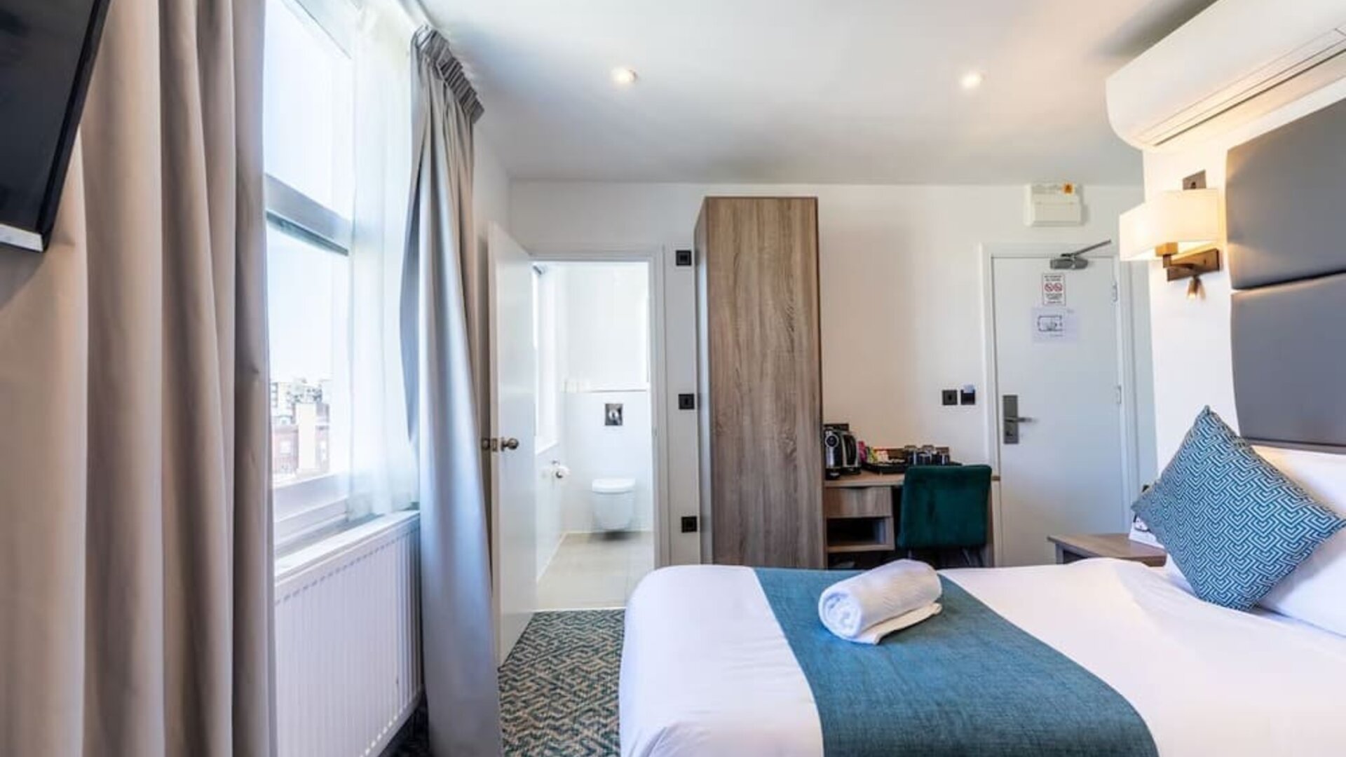 Day use room at The Chapter Hotels - J Hyde Park.