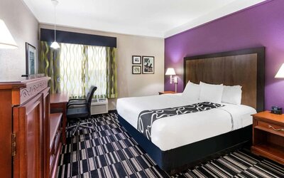 Day use room at La Quinta Inn & Suites By Wyndham Roswell.