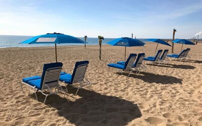 Beach at Crowne Plaza Milwaukee Airport By IHG.