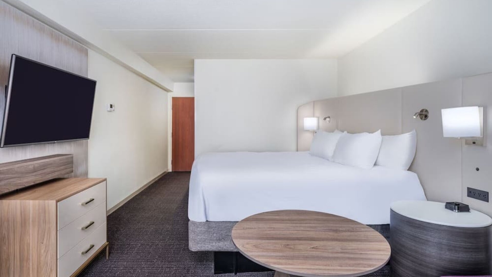 Day use room at Crowne Plaza Milwaukee Airport By IHG.