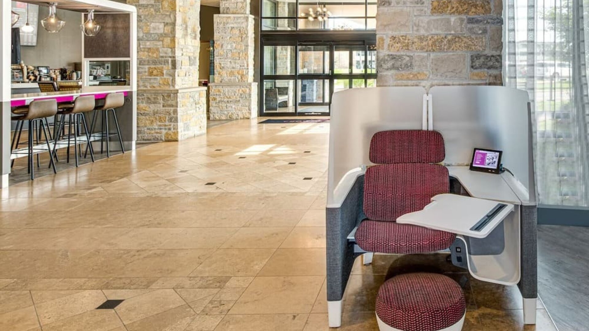 Work space at Crowne Plaza Milwaukee Airport By IHG.