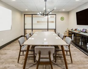 Meeting room at Crowne Plaza Milwaukee Airport By IHG.