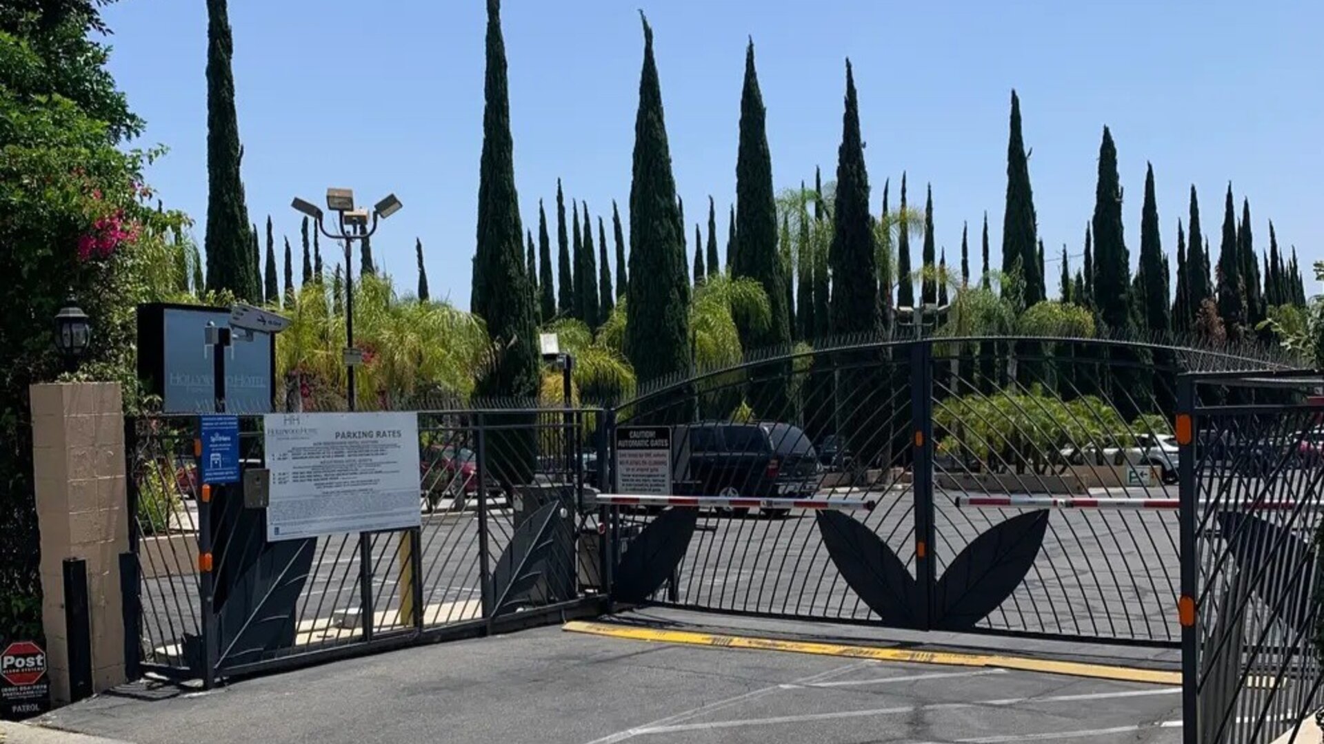 Parking area entrance at Hollywood Hotel.