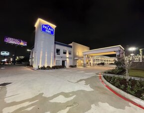 Property exterior at Palace Inn Blue 290 W 43rd & Bingle Rd.