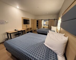 Day use room at Palace Inn Blue 290 W 43rd & Bingle Rd.