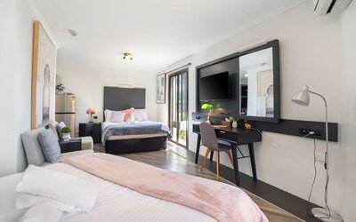 Day use room at Motel 10.