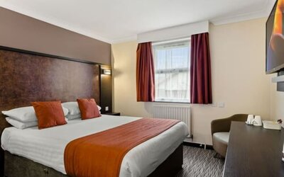 Day room at Dragonfly Hotel Colchester - Surya Hotels.