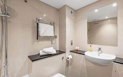 Bathroom at Dragonfly Hotel Bury St Edmunds.